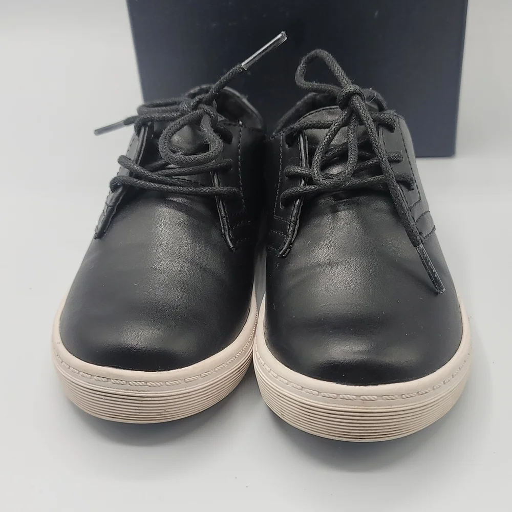 An Original Penguin by munsingwear boys oxfords size 9C